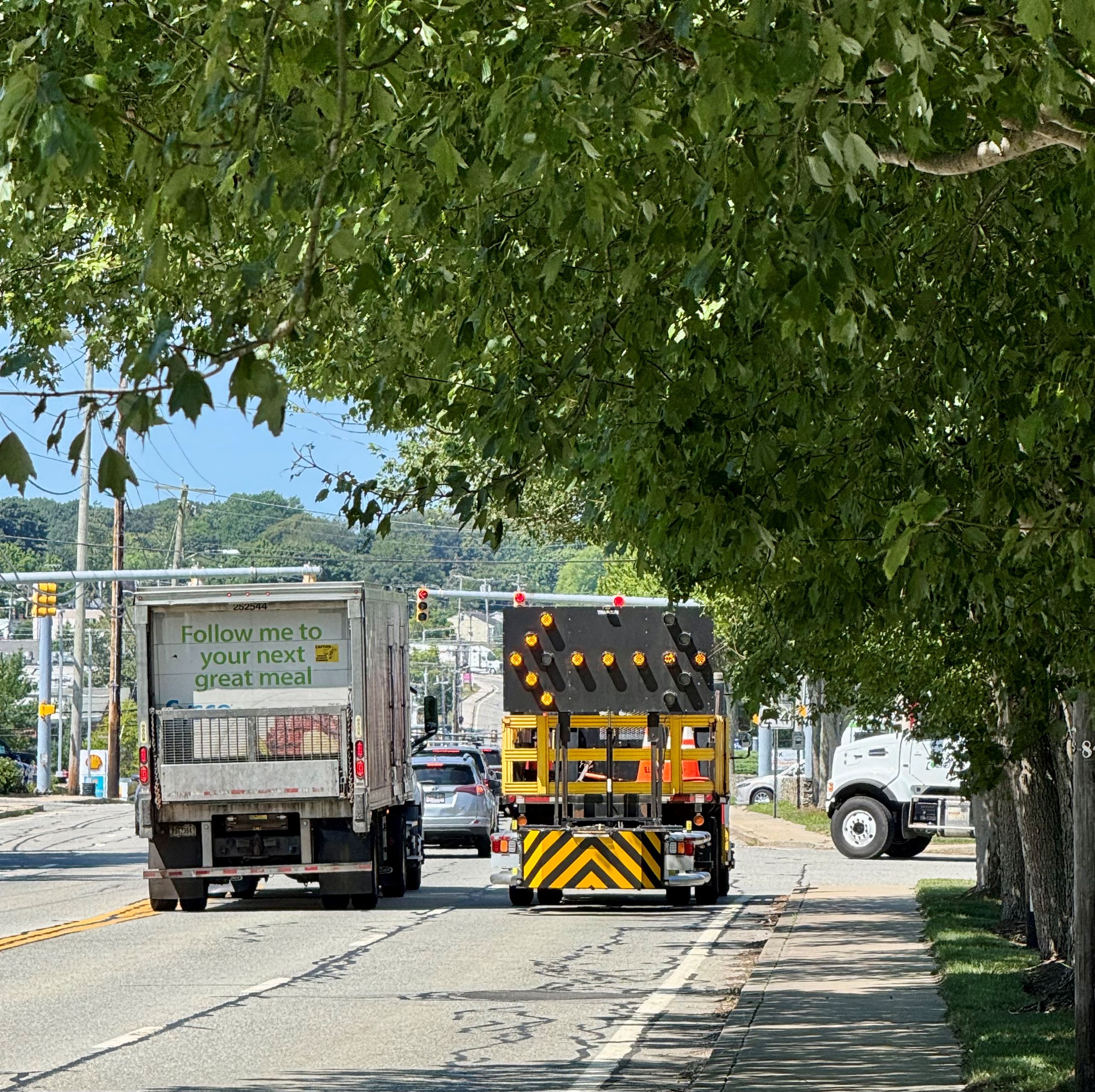 RIDOT East Main Road Stormdrain Cleanout 72425 Photo 1
