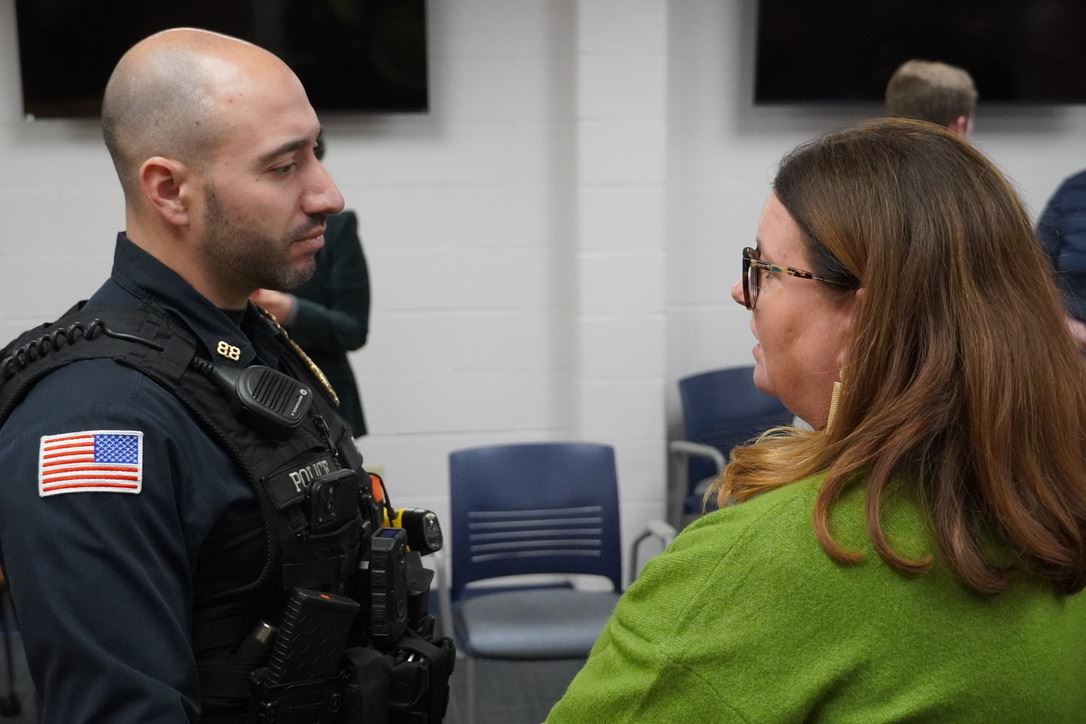 Situation Table 100 Cases Photo 6