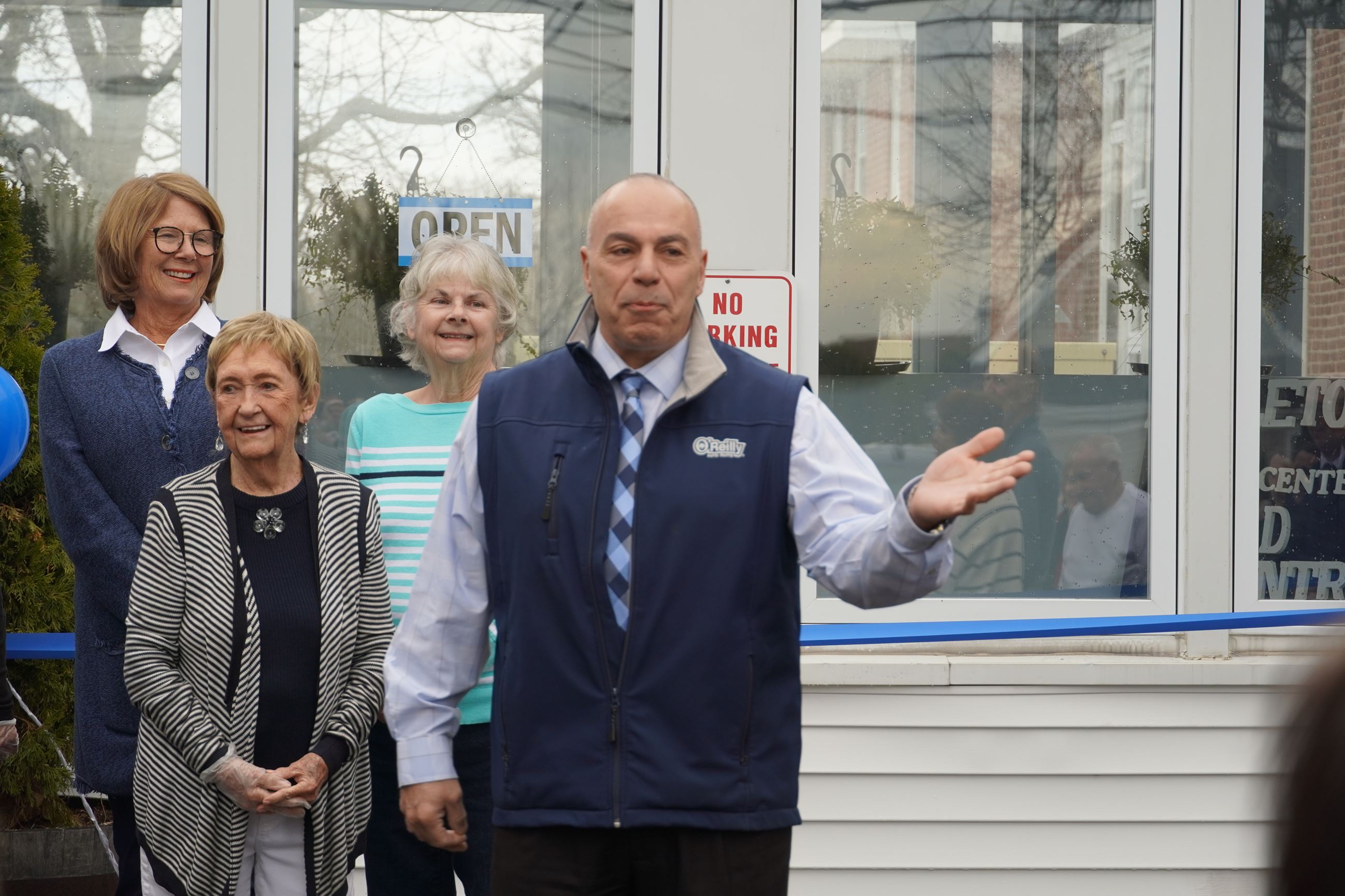 44EDDB63-6E6B-41E3-8675-FC82838F35F1